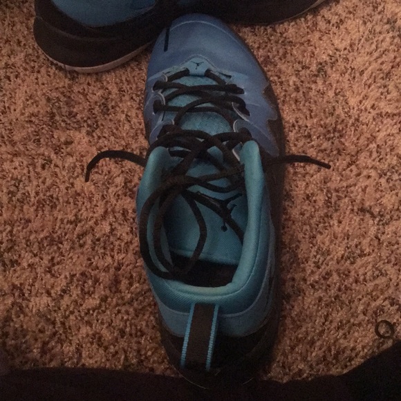 baby blue jordan’s - Picture 3 of 4